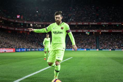 Lionel messi wird den fc barcelona verlassen. Halbe Milliarde in vier Jahren! Utopischer Messi-Vertrag ...