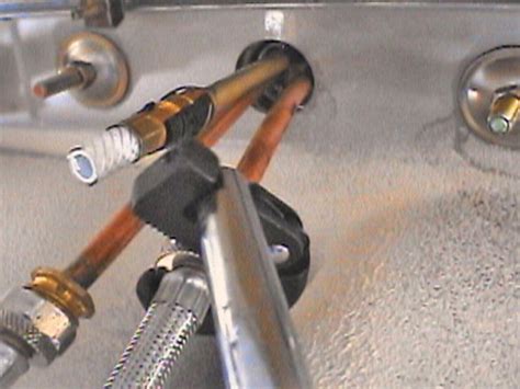 Moen kitchen sink faucets quick release date. Les outils indispensables pour bien mettre en place une ...