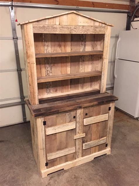 Browse pictures of different styles, colors and layouts used in makeovers on the show. Georious Kitchen Cabinets Using Old Pallets - Pallets Platform