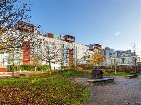 1 Bed Flat For Sale In Kilby Court Greenroof Way Greenwich London