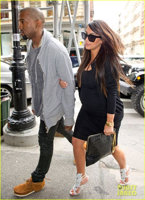 Pregnant Kim Kardashian And Kanye West Reunite In Nyc Photo 2855866