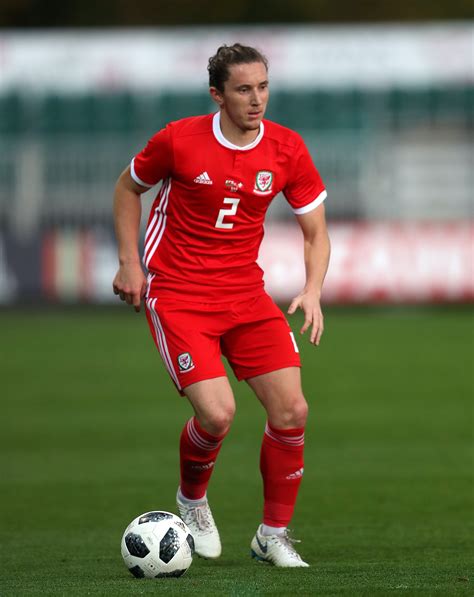 Aaron Lewis signs for Newport County - Beswicks Sports