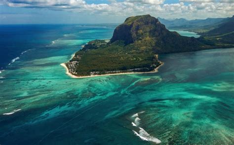 Mauritius Underwater Waterfall Is It Real Or An Illusion