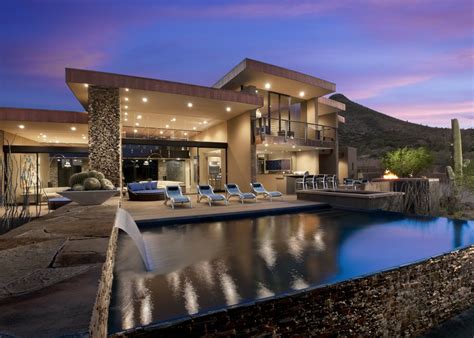 Beautiful Modern House In Desert Architecture
