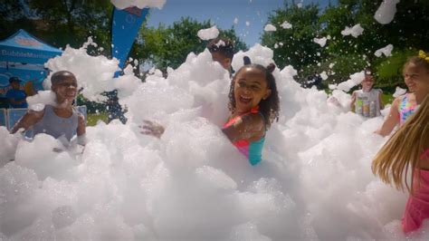 Bubblemaniacs Interactive Bubble And Foam Events Bubblemaniacs Foam