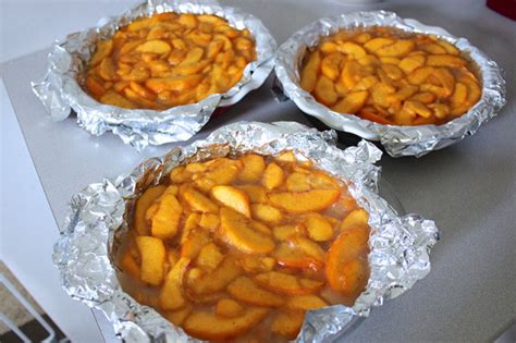 Freezer Peach Pie Filling - Life at Cloverhill