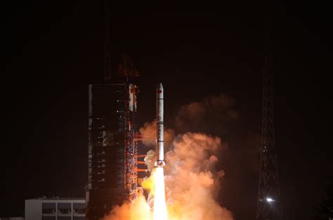 La Chine Lance Le 3e Triplet De Satellites Militaires Yg 30 East Pendulum