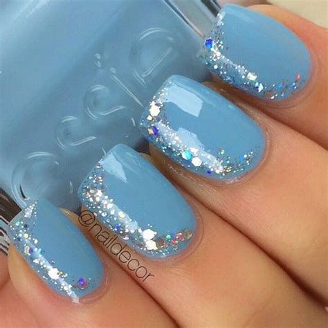 35 Winter Inspired Nail Designs That Are As Beautiful As Freshly Fallen Snow