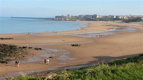 Tynemouths Longsands Beach Life Then And Now Bbc News