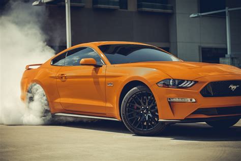 2020 Ford® Mustang Sports Car Features Fordca