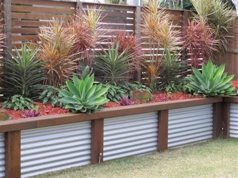 See more ideas about front yard landscaping yard landscaping backyard landscaping. Cheap retaining wall ideas - choosing materials for garden ...