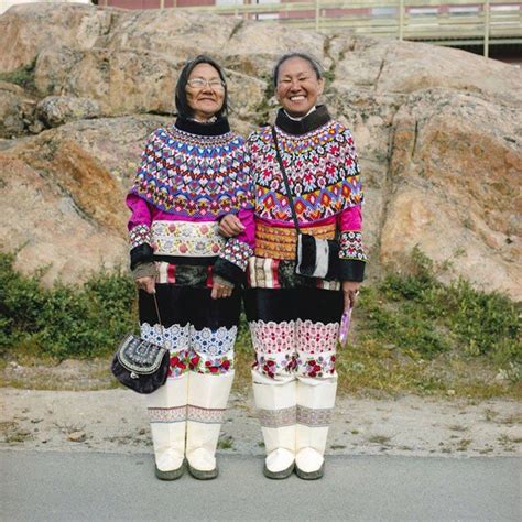 Si te fijas, al lado de cada apellido de esta lista podrás encontrar un número. Damen in Tracht | Arctique, Cercle polaire arctique ...