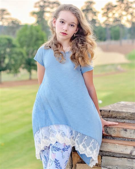 601 Likes 164 Comments Model•actor•tween Fashion•yamg Sidneygrace