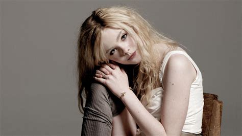 1366x768 5k Elle Fanning 1366x768 Resolution Hd 4k Wallpapers Images Backgrounds Photos And