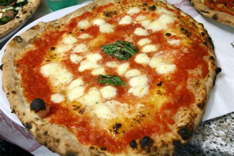 We're ready to treat you to real food & serious flavor. Savoring Naples Food Tour - Naples Pizza & Street Food ...
