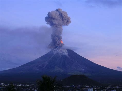 The volcano's deadliest eruption happened in 1977, when more than 600 people died. Natural disasters and the WORLD,Space,science,History ...