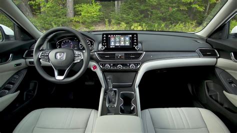 Learn more about the 2017 honda accord sport se interior including available seating, cargo capacity, legroom, features, and more. 2020 Honda Accord Sport 15t Interior - Cars Interiors 2020