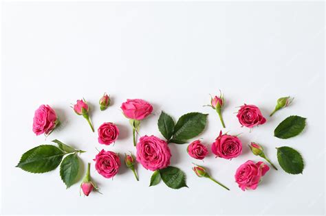 Premium Photo Flat Lay Composition With Roses And Petals