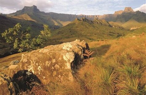 The Drakensberg South African Safaris