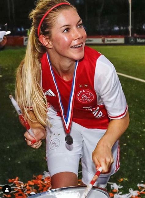 Hollandalı Güzel Kadın Futbolcu Anouk Hoogendijk