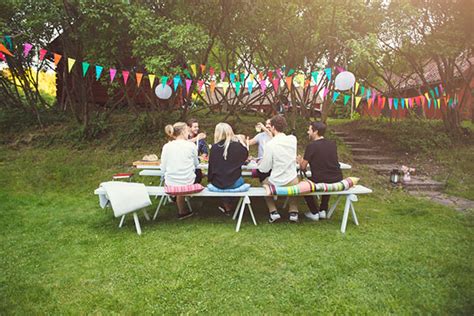 Tips For Hosting A Backyard Party Or Barbecue Geico Living