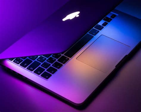 Which Currently Available Apple Laptop Has The Glowing Logo Quora