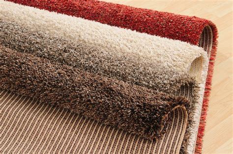 Low (less than ¼ inch), medium (¼ to ½ inch), and one may also ask, what carpet pile is best? What Is Pile Height in Carpet? | Hunker