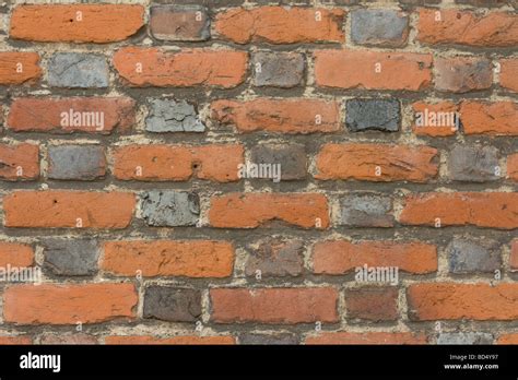 Brick Stepped Wall Hi Res Stock Photography And Images Alamy
