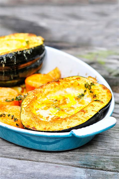 The squash gets baked in an oven until it's fork tender, and a brown sugar maple butter gets smeared all over the squash. Simply Gourmet: Creamy Baked Acorn Squash #SundaySupper