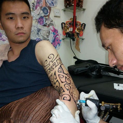 They got married in 2011. tatto soundwave Indonesia: Olivier Giroud tattoo designs ...