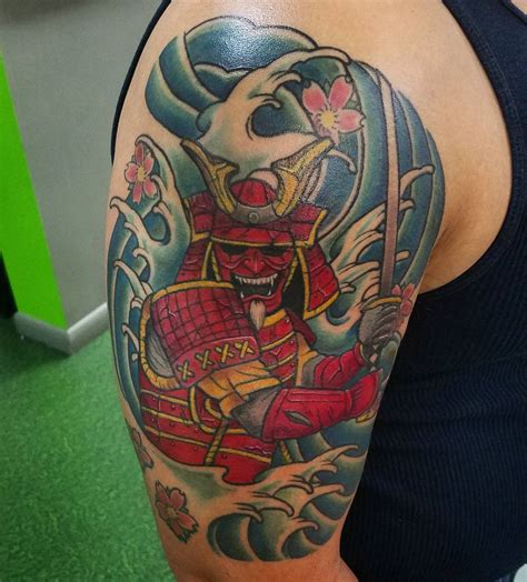 The symbolism stems from the traditional belief that dragons can manipulate elements for the benefit of the people and the good in this world. 75+ Best Japanese Samurai Tattoo - Designs & Meanings (2019)
