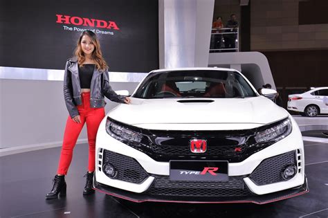 Contact r malaysia on messenger. Honda Malaysia Launches New Civic Type R - Autoworld.com.my