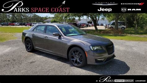 New 2022 Chrysler 300 Touring L 4 Door Large Passenger Car In