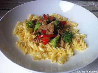 Kristins Middagstips Kremet pasta med kyllingkjøttdeig og grønnsaker