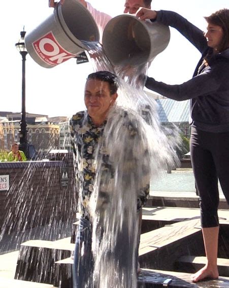 Towies Bobby Norris Completes Als Ice Bucket Challenge After