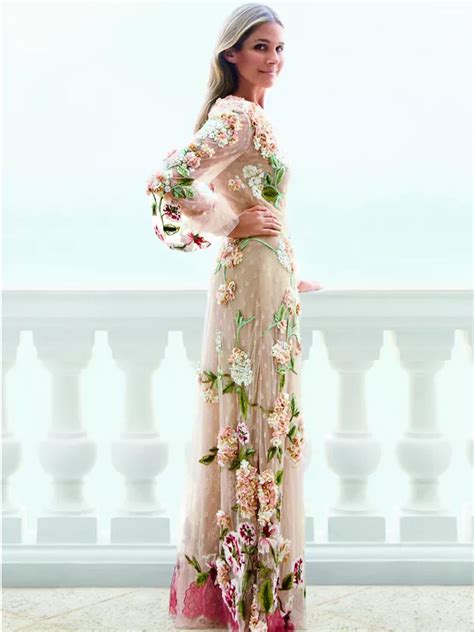 10 Unbelievable Floral Wedding Gowns For Spring Laptrinhx News
