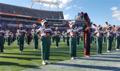 Floridaaandmuniversity On Twitter Famu Drum Majors Leading The Renowned