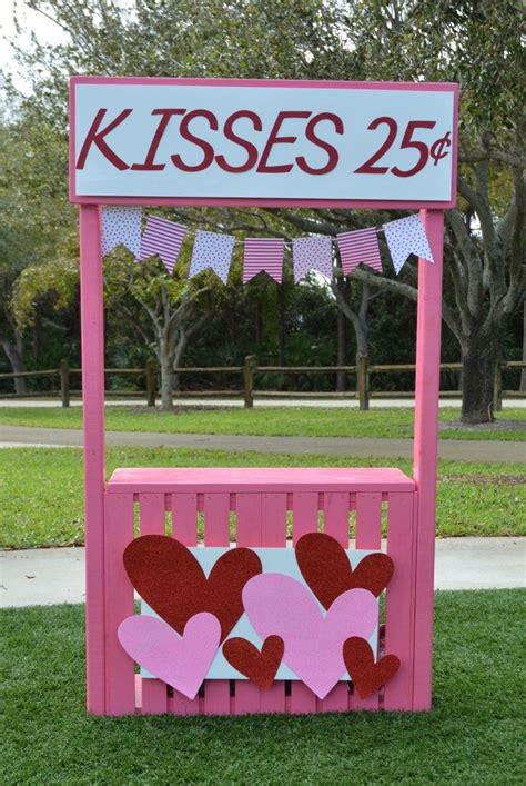 Valentines Day Kissing Booth Photography Kissingbooth