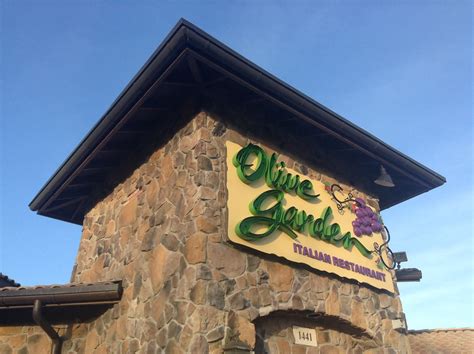 7.2 olive garden holiday hours close. Olive Garden | Olive Garden Restaurant Pics by Mike Mozart ...