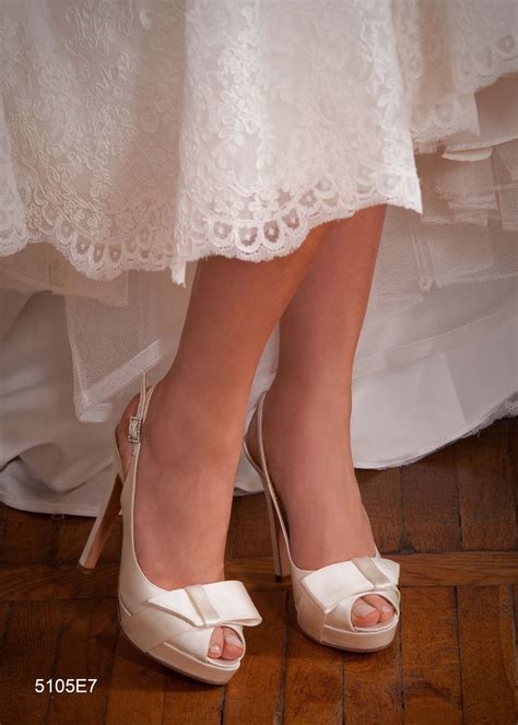 Le scarpe più eleganti da donna di loriblu sono le scarpe da sposa! Penrose bridal & ceremony shoes. www.penrose.it | Scarpe ...
