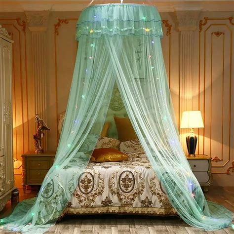 Double Canopy Bed Hiring Interior Designer