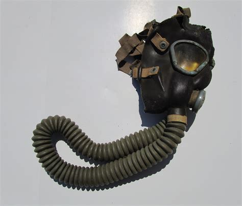 Sold Price Wwii Or Vietnam War Gas Mask Invalid Date Est