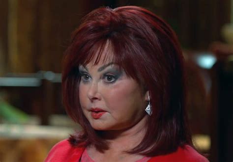 Naomi Judd opens up about life-threatening depression and relationship 