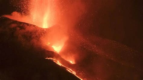 El Magma Del Volcán De La Palma Contiene Tefrita