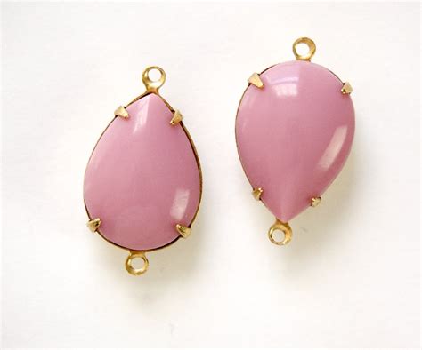 Vintage Mauve Pink Glass Teardrop Stones 2 Loop Brass Setting Etsy