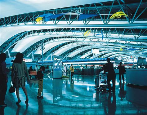 Renzo Pianos Kansai International Airport Has A Mile Long High Tech