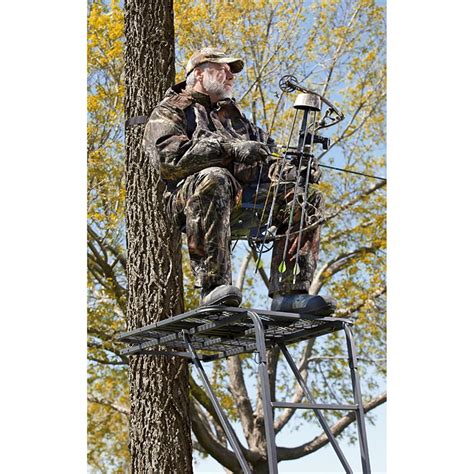 Guide Gear® 17 Deluxe 360 Degree Swivel Seat Ladder Tree Stand
