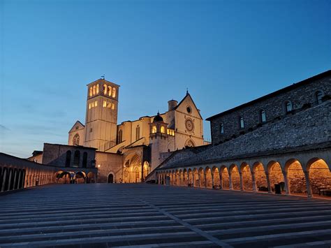 basilica di san francesco d assisi umbria italy san francesco