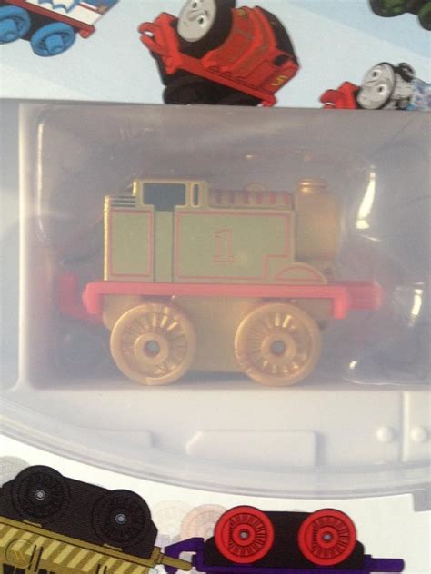 Thomas And Friends Minis Collectors Playwheel Case W Rare Golden Thomas