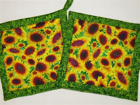 Sunflower Pot Holders Set Sunflower Hot Pads Sunflower Gift | Etsy in 2021 | Sunflower gifts ...